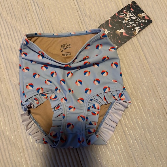 NWT Kortni Jeane Beach Ball ARU bottoms 18/24m - Picture 1 of 1
